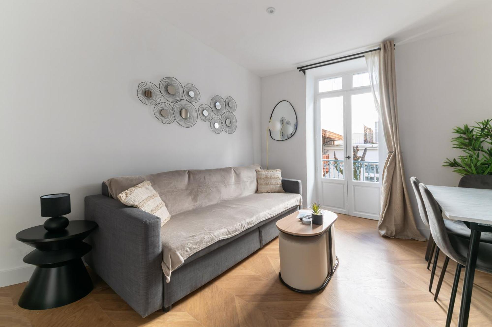 Residence Serbie - Appartements Design Et Climatises En Centre Ville Vichy Exterior photo