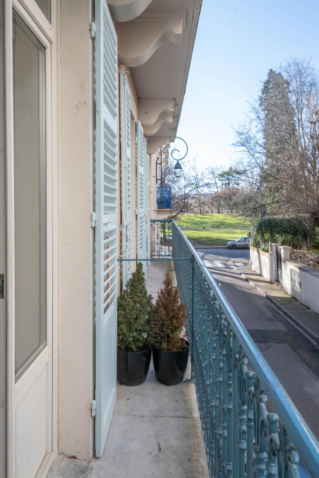 Residence Serbie - Appartements Design Et Climatises En Centre Ville Vichy Exterior photo